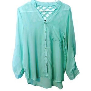 🍁 3/$15 Nollie Lattice Back Top Medium